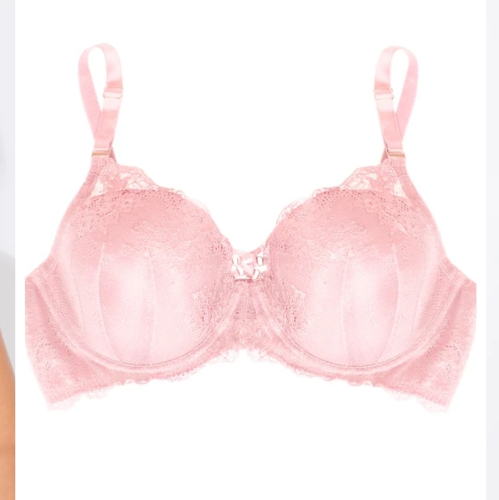 Brand new underwire lacey bra